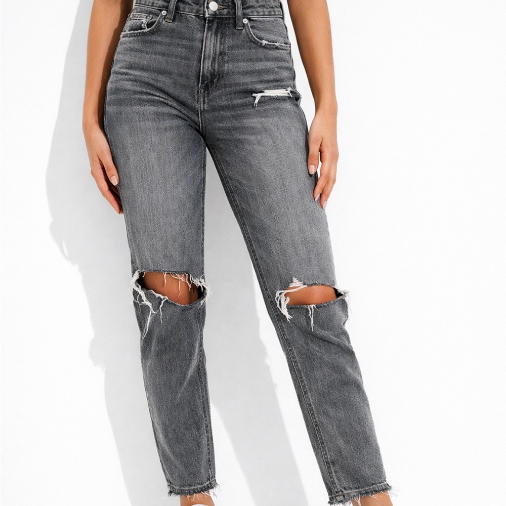 American Eagle Gray Distressed Mom Jeans Size 2